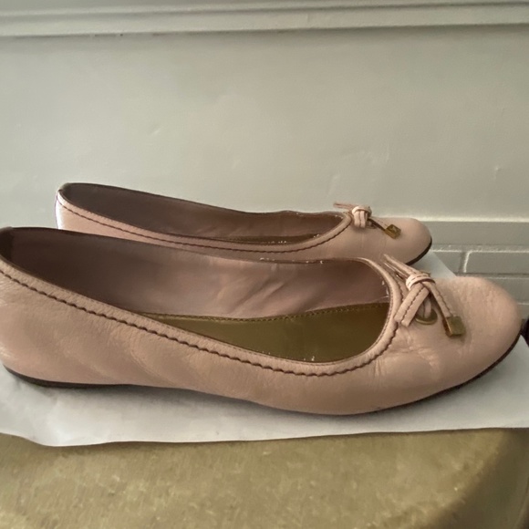 LOUIS VUITTON PINK LEATHER FLATS BALLET SHOES SIZE 38-8 ITALY BALLERINA LV - Picture 1 of 9
